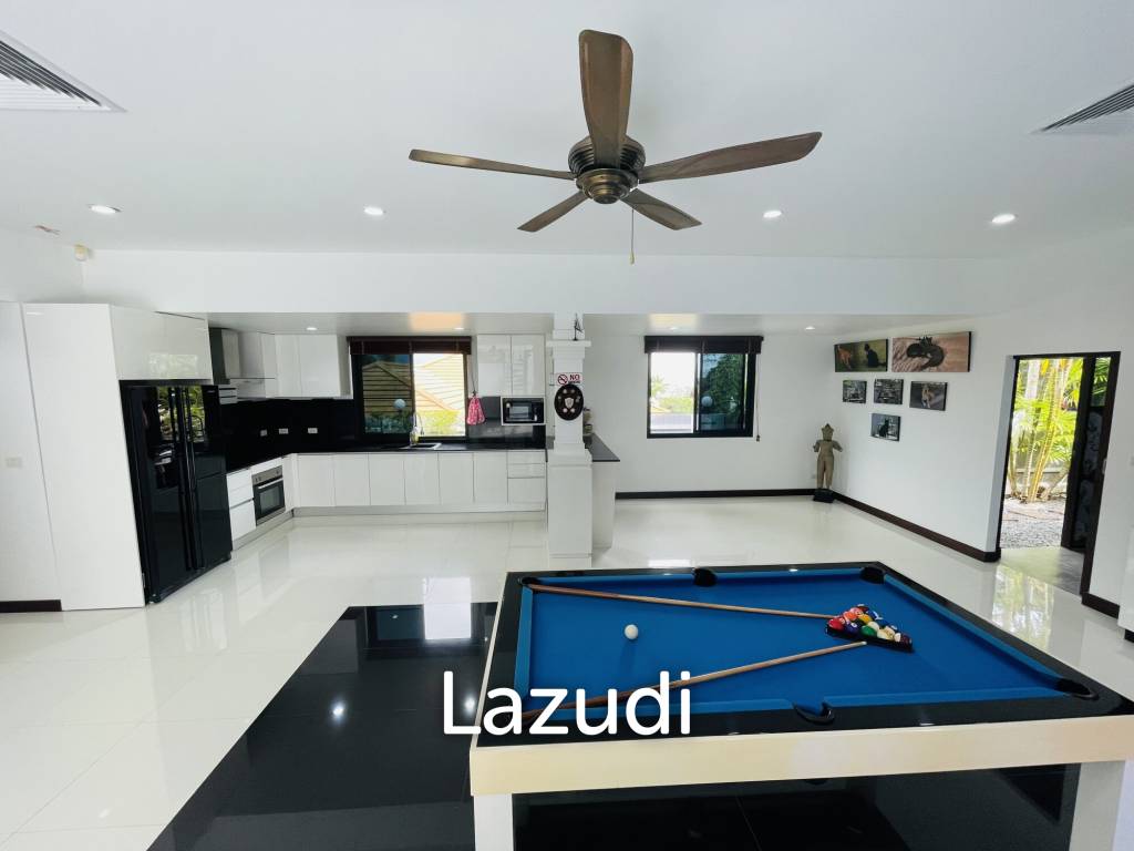 6 Beds 500SQ.M Superb Pool Villa
