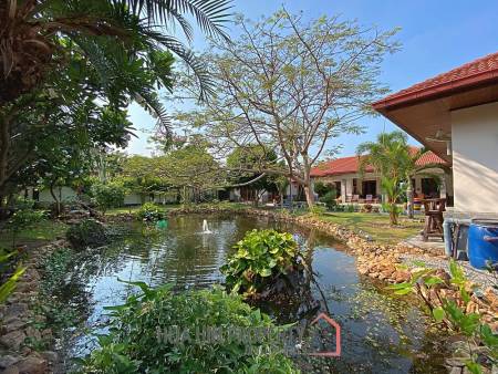 5 Bed 6 Bath Family Home For Sale on 1 Rai Land in Hana Mauka Village