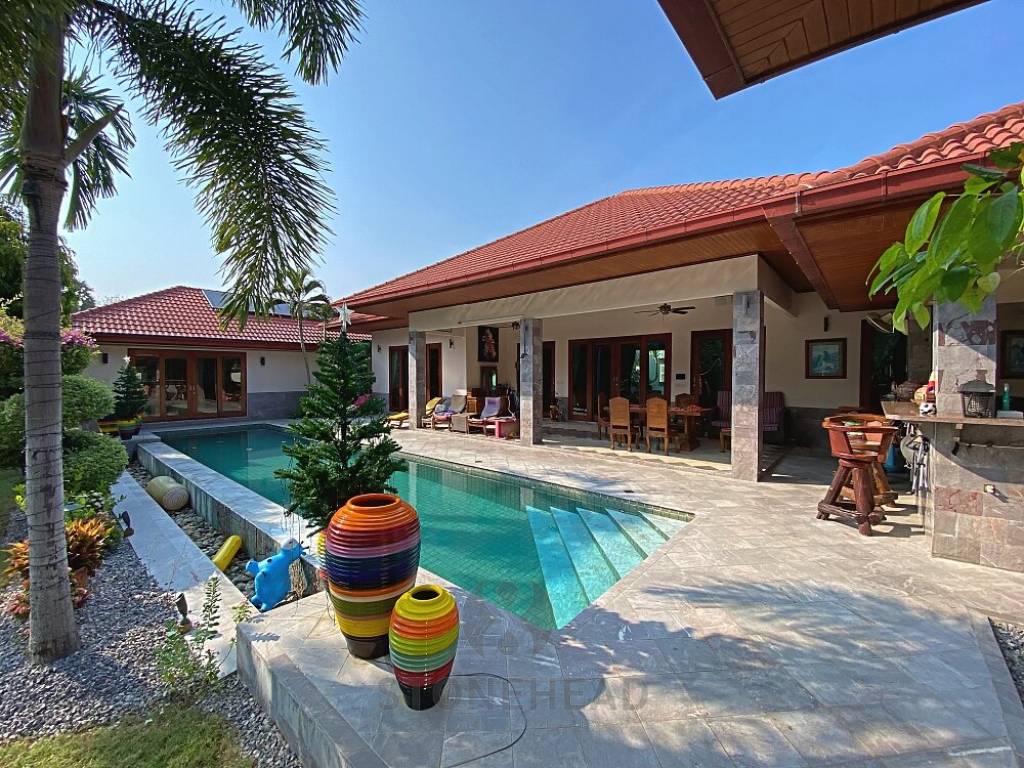 5 Bed 6 Bath Family Home For Sale on 1 Rai Land in Hana Mauka Village