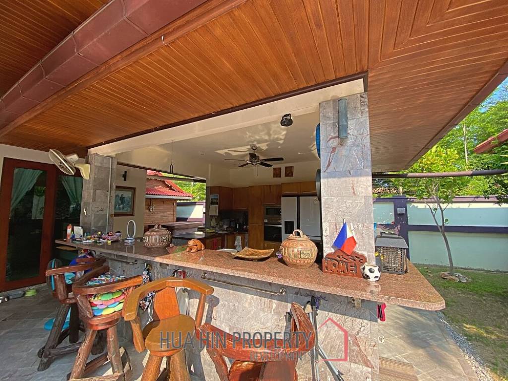 5 Bed 6 Bath Family Home For Sale on 1 Rai Land in Hana Mauka Village
