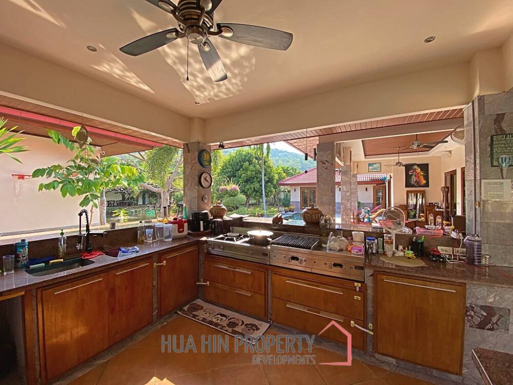 5 Bed 6 Bath Family Home For Sale on 1 Rai Land in Hana Mauka Village