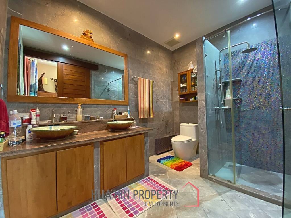 5 Bed 6 Bath Family Home For Sale on 1 Rai Land in Hana Mauka Village