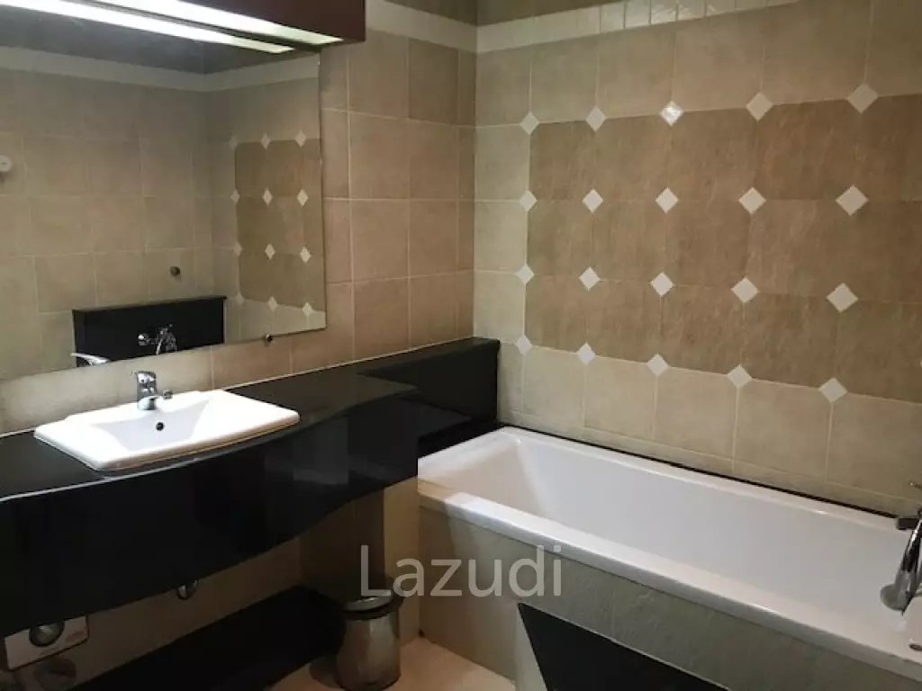 1 Bedroom for Sale in White House Condotel