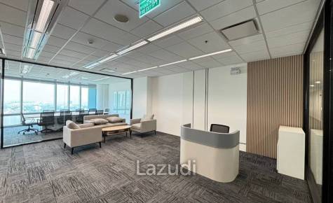 Ultra Luxury Office Space for rent in Phyathai
