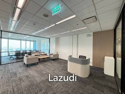 Ultra Luxury Office Space for rent in Phyathai