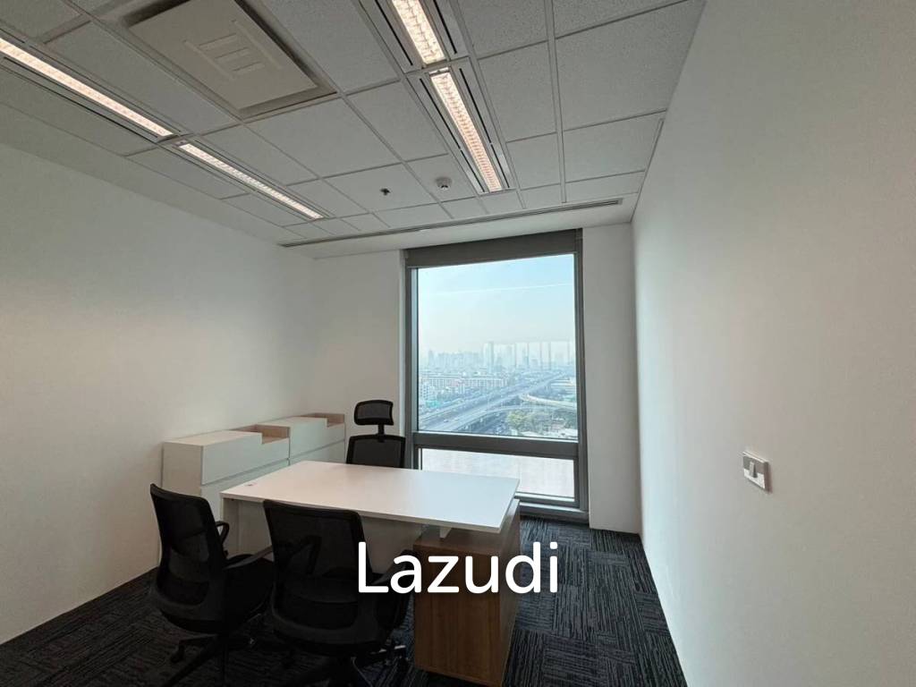 Ultra Luxury Office Space for rent in Phyathai