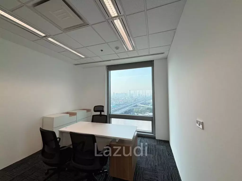 Ultra Luxury Office Space for rent in Phyathai