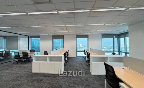 Ultra Luxury Office Space for rent in Phyathai