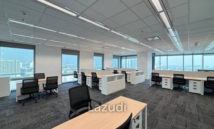 Ultra Luxury Office Space for rent in Phyathai