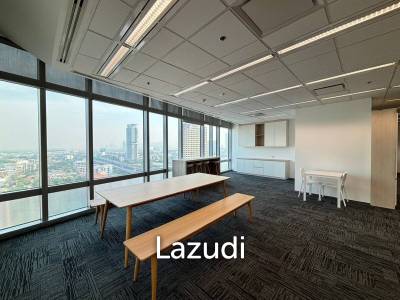 Ultra Luxury Office Space for rent in Phyathai