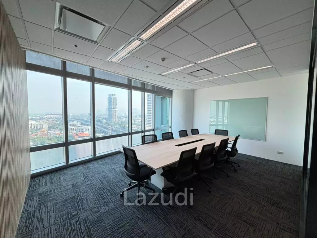 Ultra Luxury Office Space for rent in Phyathai