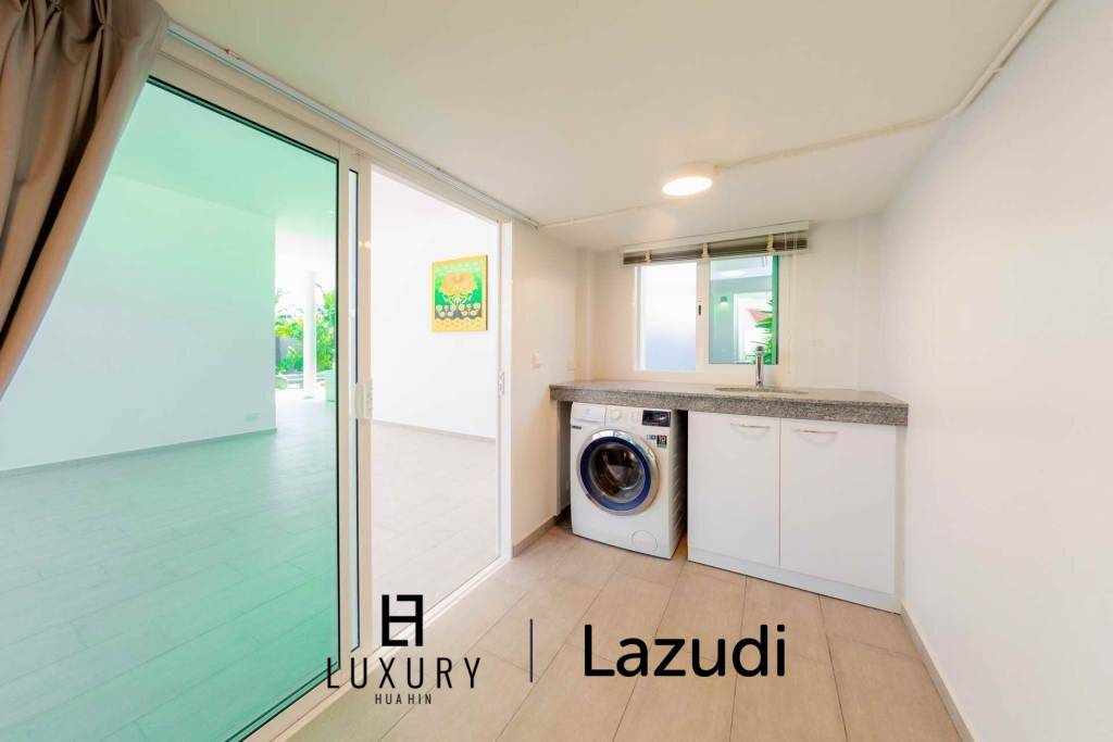 684 ตร.ม 3 เตียง 3 อาบน้ำ วิลล่า For ขาย