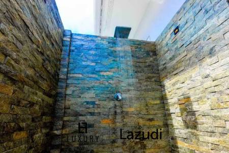 684 ตร.ม 3 เตียง 3 อาบน้ำ วิลล่า For ขาย