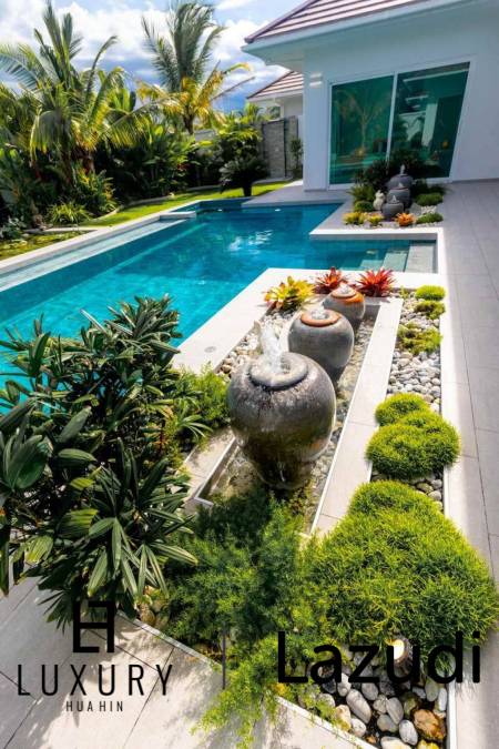 684 ตร.ม 3 เตียง 3 อาบน้ำ วิลล่า For ขาย