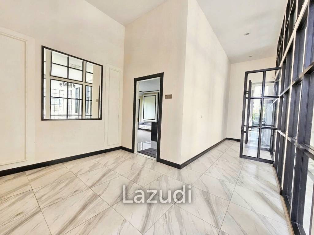 Land with buildings 1,404 SQ.M Bearing area