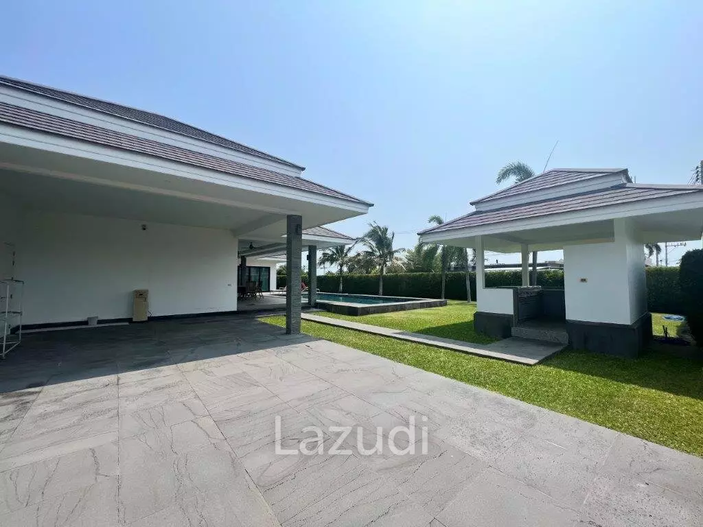 THE CLOUDS 1 : Quality 3 bed pool villa