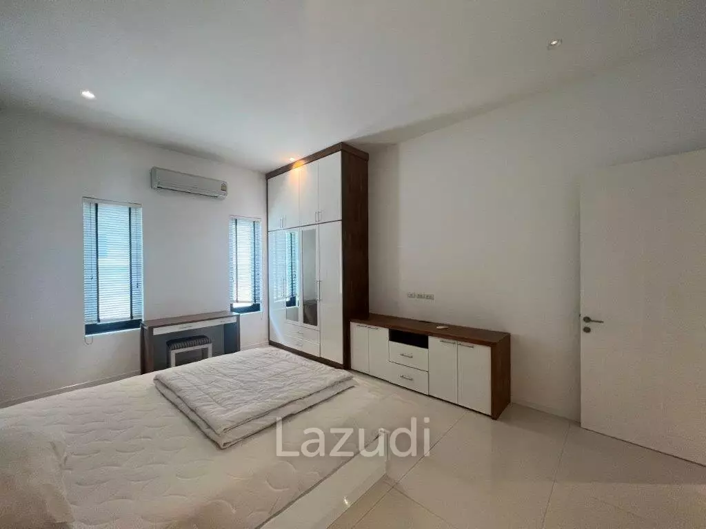 THE CLOUDS 1 : Quality 3 bed pool villa