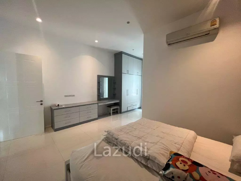 THE CLOUDS 1 : Quality 3 bed pool villa