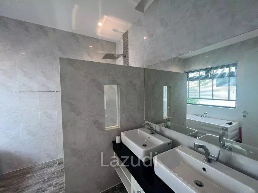 THE CLOUDS 1 : Quality 3 bed pool villa