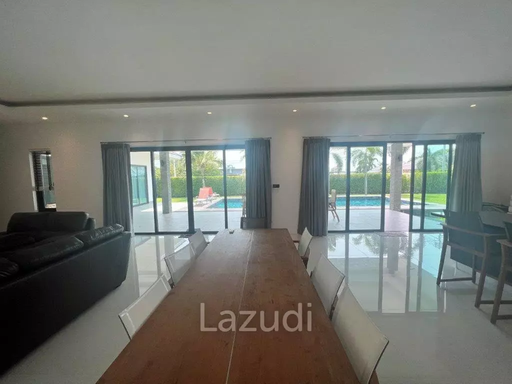 THE CLOUDS 1 : Quality 3 bed pool villa