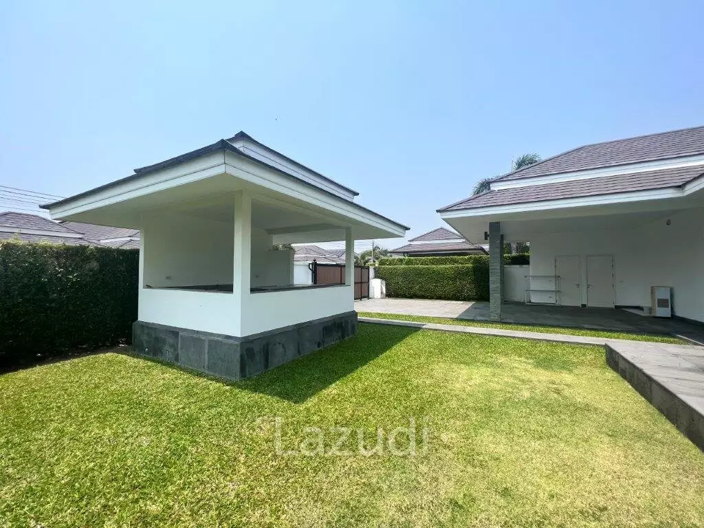 THE CLOUDS 1 : Quality 3 bed pool villa