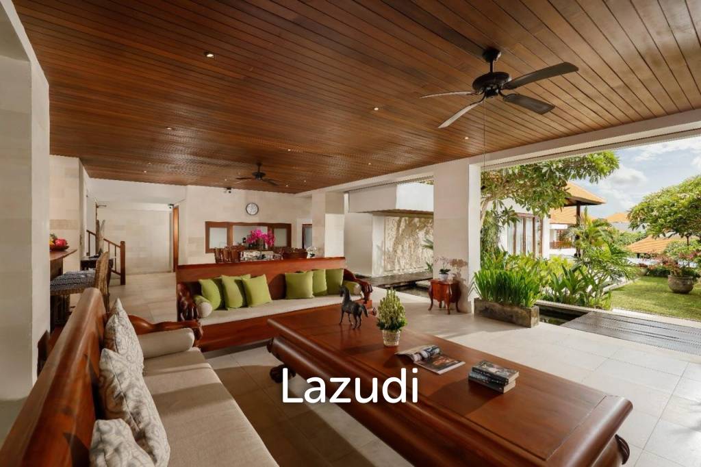 TIMELESS ELEGANCE: A LUXURIOUS VILLA IN NELAYAN, CANGGU