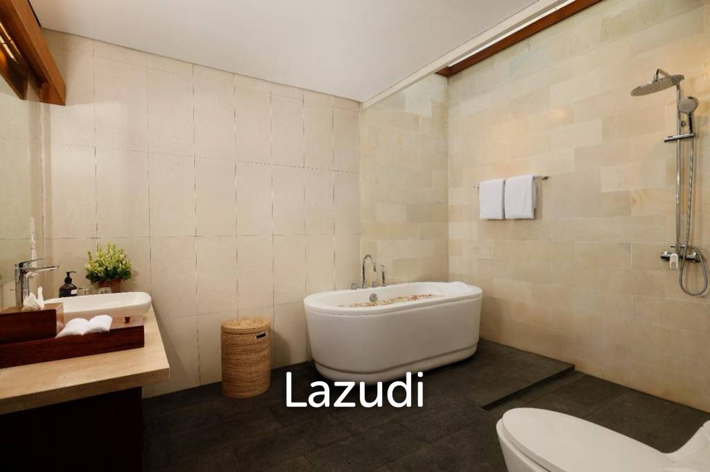 TIMELESS ELEGANCE: A LUXURIOUS VILLA IN NELAYAN, CANGGU