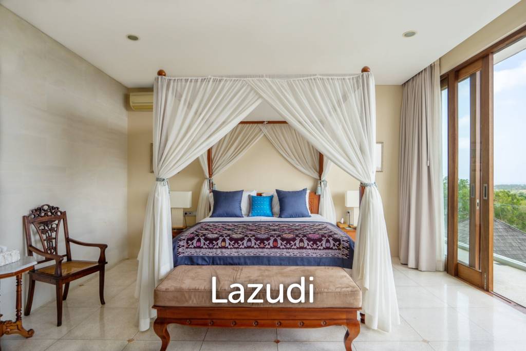 PANORAMIC PERFECTION: A STUNNING VILLA IN PECATU