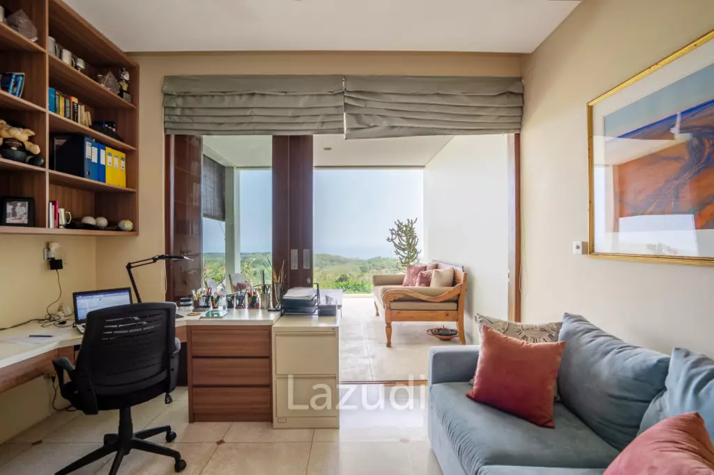 PANORAMIC PERFECTION: A STUNNING VILLA IN PECATU