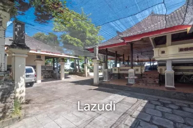 Beachfront Cottages and Restaurant in Lovina For Sale