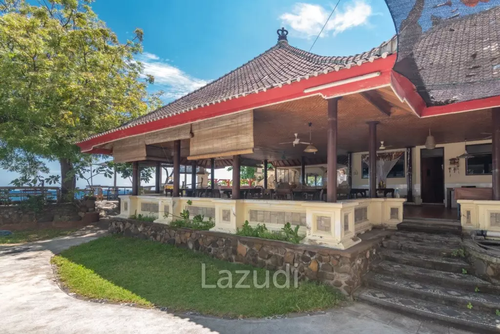 Beachfront Cottages and Restaurant in Lovina For Sale