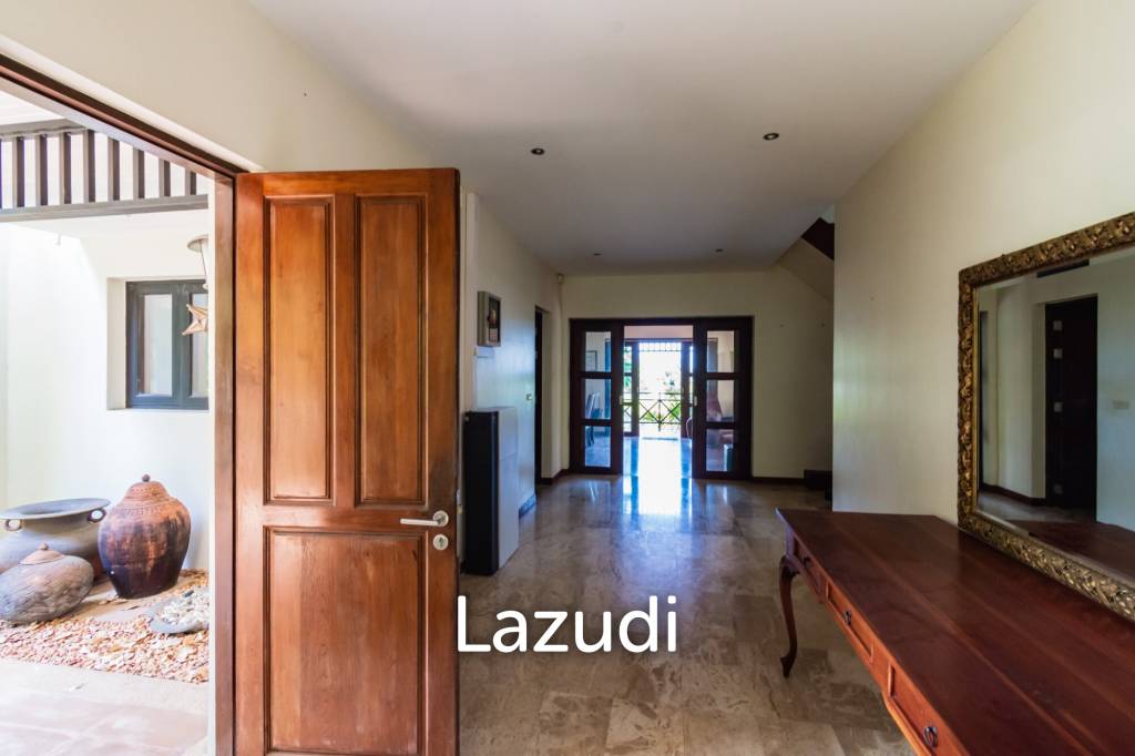1,000 Sqm 3 Bed 4 Bath Villa For Sale