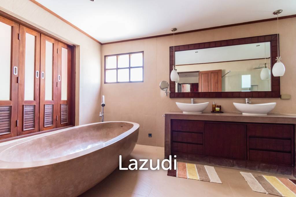 1,000 Sqm 3 Bed 4 Bath Villa For Sale