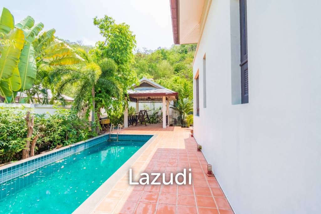 1,000 Sqm 3 Bed 4 Bath Villa For Sale