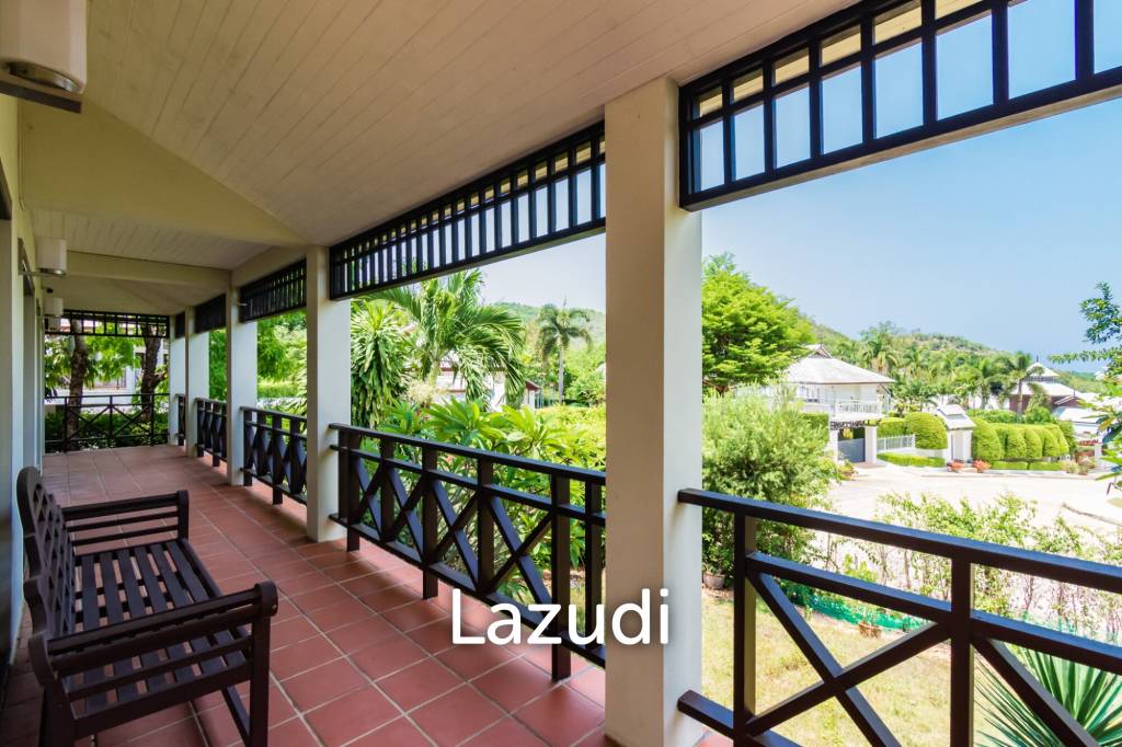 1,000 Sqm 3 Bed 4 Bath Villa For Sale