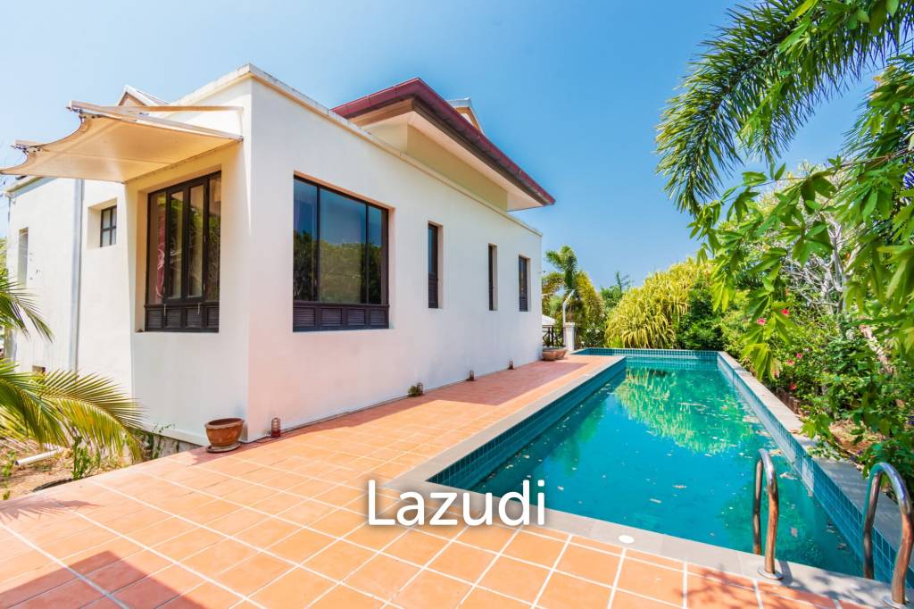 1,000 Sqm 3 Bed 4 Bath Villa For Sale