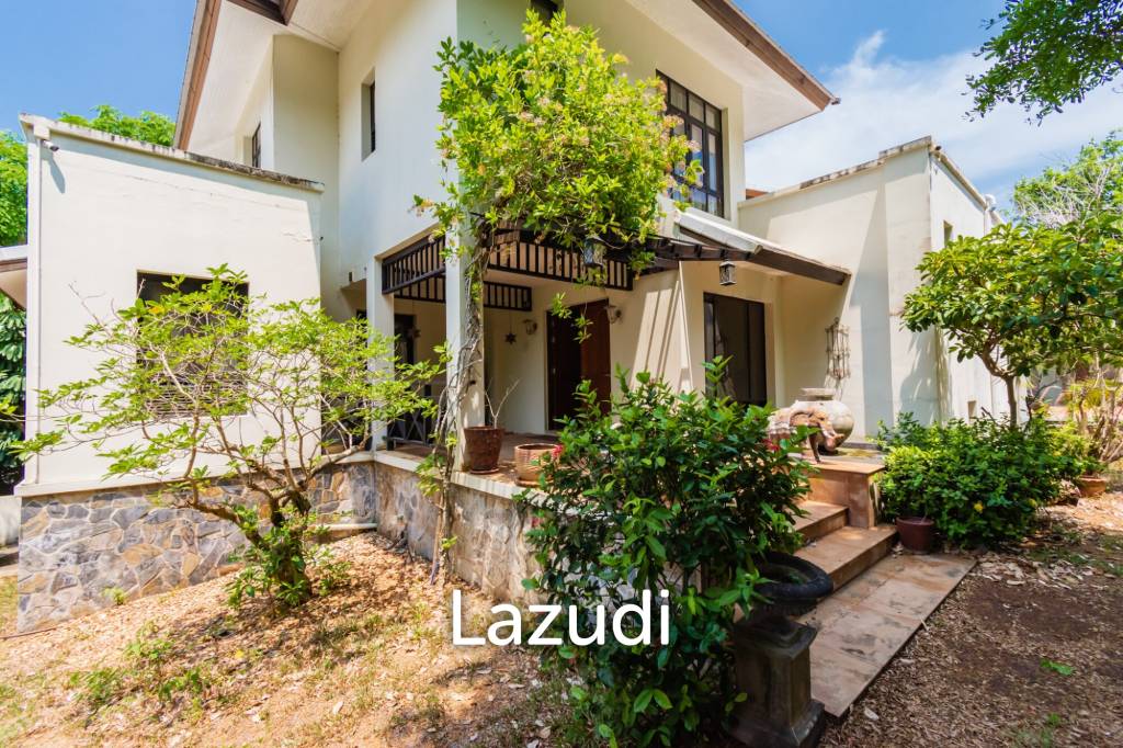 1,000 Sqm 3 Bed 4 Bath Villa For Sale