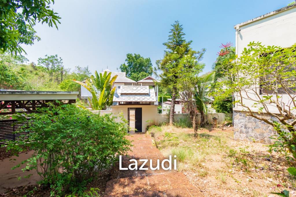 1,000 Sqm 3 Bed 4 Bath Villa For Sale