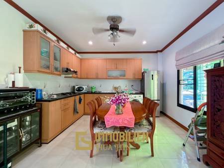 Natural Hill : 4 Bed 3 Bath Villa For Sale