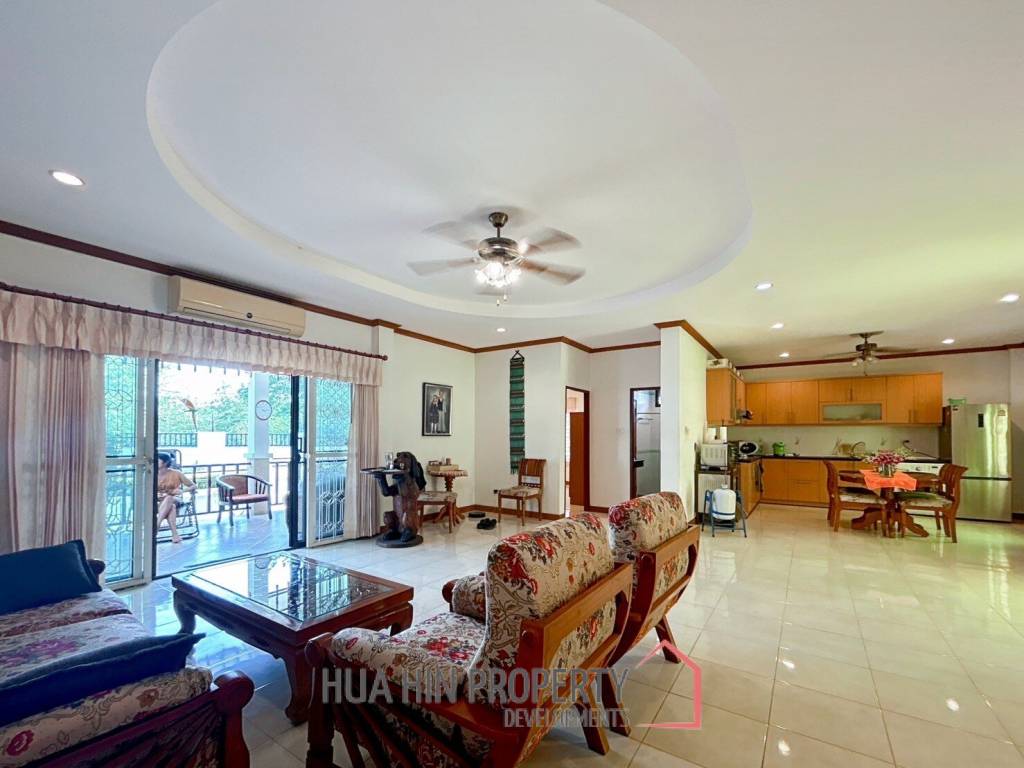 Natural Hill : 4 Bed 3 Bath Villa For Sale