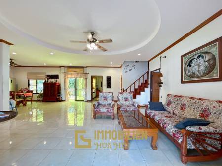 Natural Hill : 4 Bed 3 Bath Villa For Sale