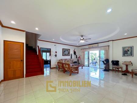 Natural Hill : 4 Bed 3 Bath Villa For Sale