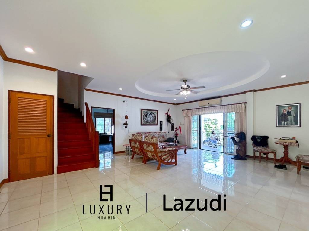 Natural Hill : 4 Bed 3 Bath Villa For Sale