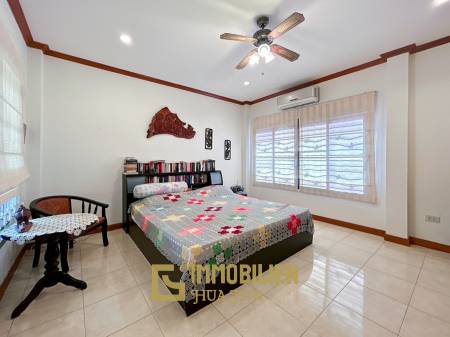 Natural Hill : 4 Bed 3 Bath Villa For Sale