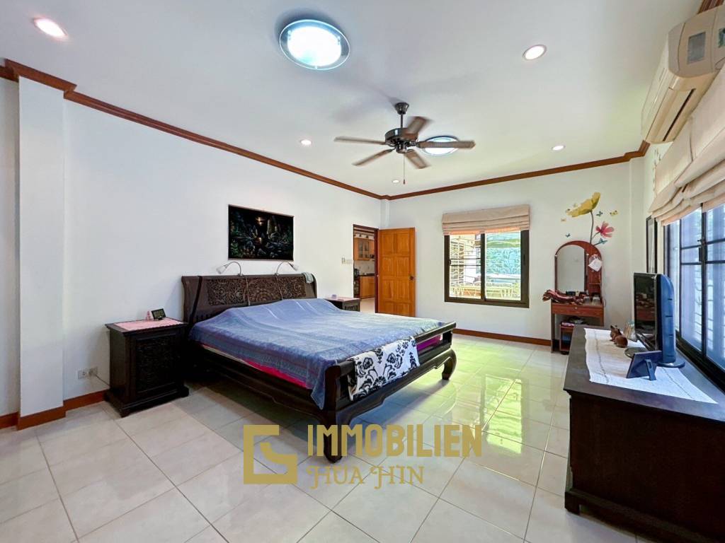 Natural Hill : 4 Bed 3 Bath Villa For Sale