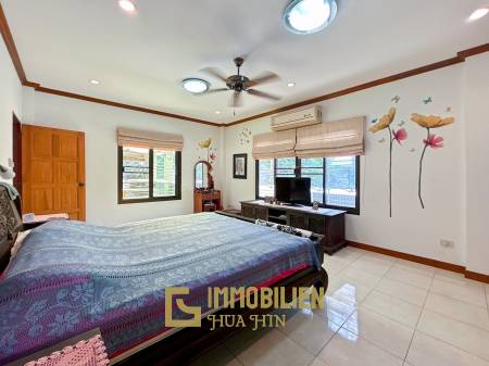 Natural Hill : 4 Bed 3 Bath Villa For Sale