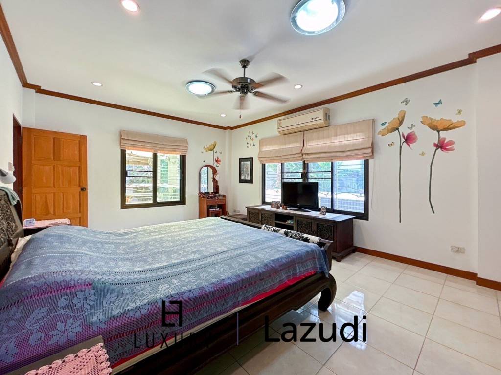 Natural Hill : 4 Bed 3 Bath Villa For Sale