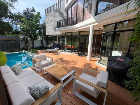 Modern Fully Furnished 4 bedroom Golf Pool Villa,  located inside Phuket Country Club Kathu