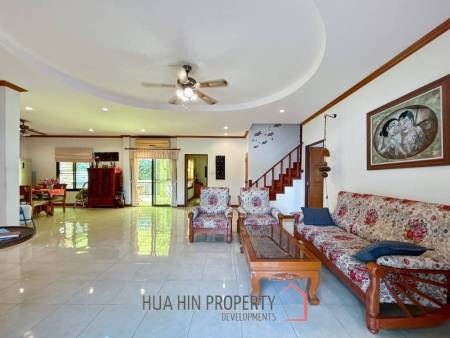 Natural Hill : 4 Bed 3 Bath Villa For Sale