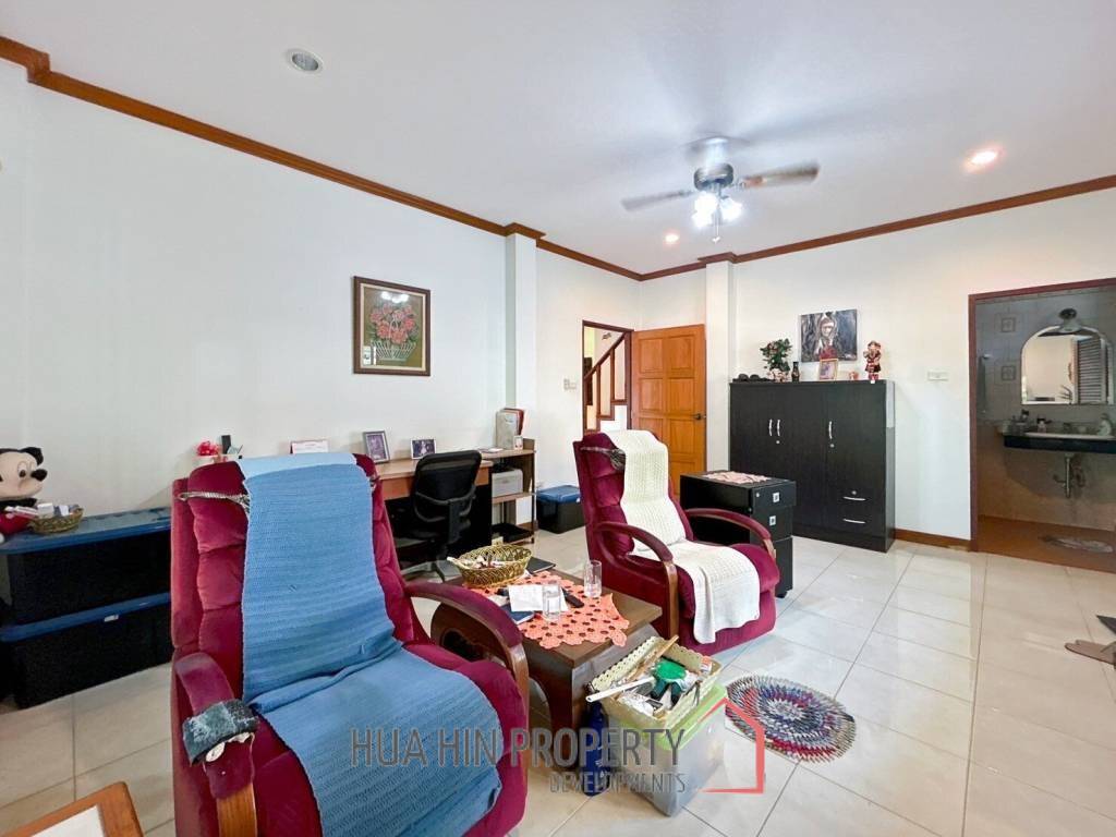 Natural Hill : 4 Bed 3 Bath Villa For Sale